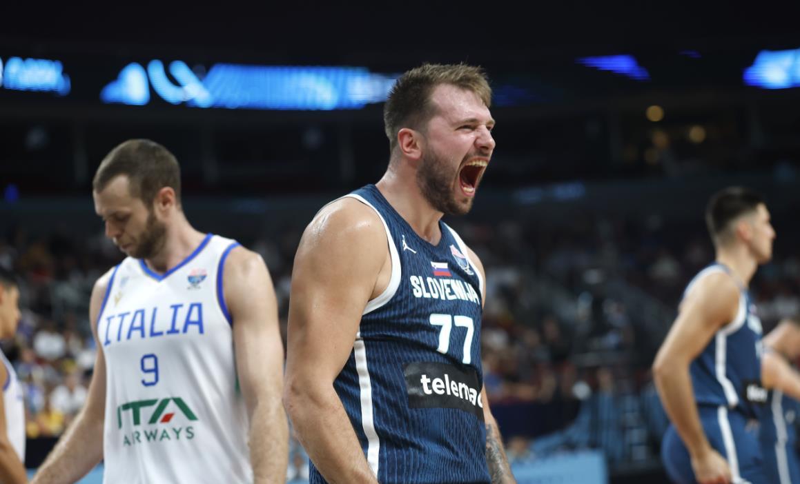 一个斜长传 一个斜长传